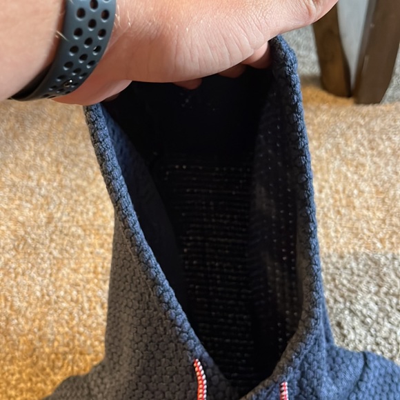 Excellent preowned condition. Made by Life Integrity Earth in a size medium. - Picture 4 of 10